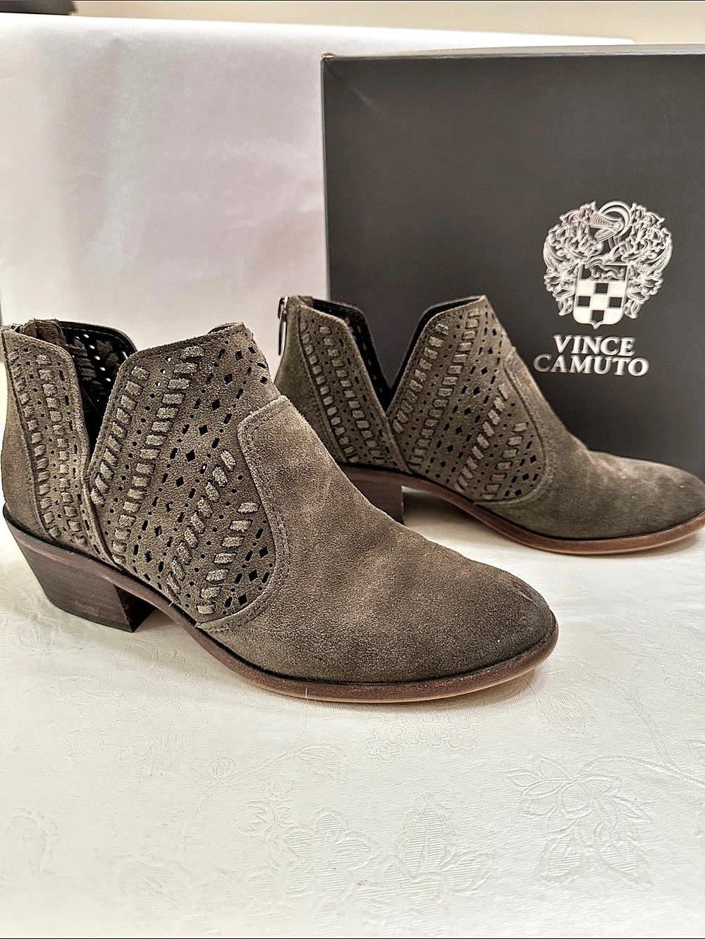 Vince Camuto Prasata Cutout Ankle Bootie - grayish green